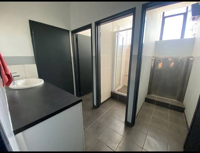 2,917M² WAREHOUSE TO LET IN PAARDEN EILAND